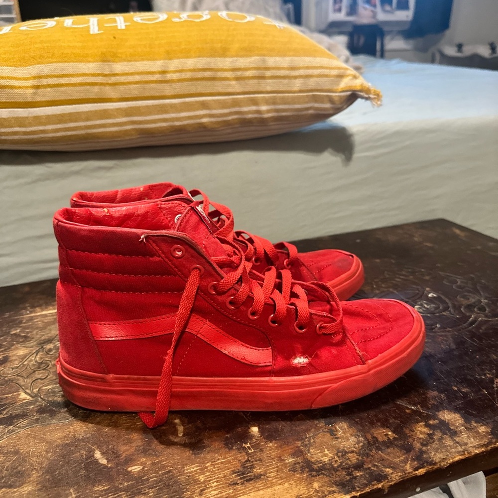 Red high top vans size 10